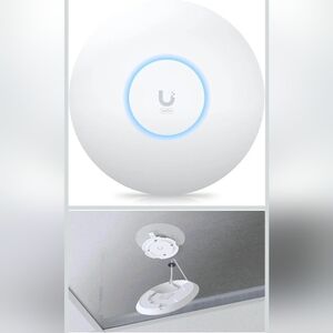 Ubiquiti U6+ Dual Band IEEE 802.11 a/b/g/n/ac/ax 3 Gbit/s Wireless Access Point